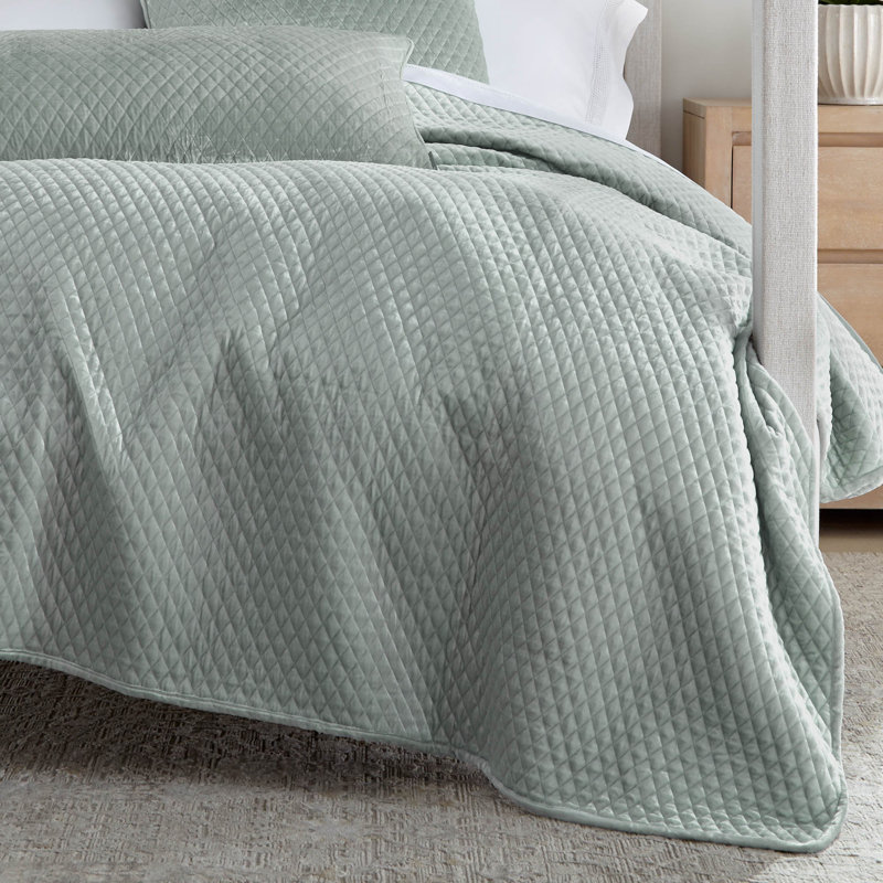Enzo Coverlet, Queen Coverlet, Blush