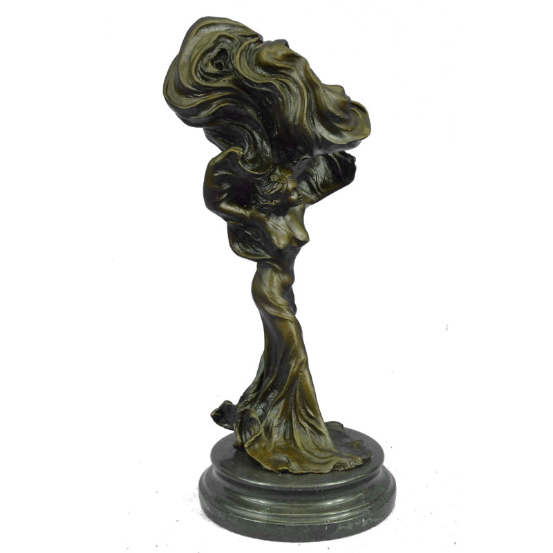 Figurine moderne en marbre Alwyn