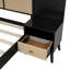 Cadre de lit grand lit en bois massif, noir, avec 2 tables de chevet élégantes et lampes, mélange pour un cadre de chambre à coucher noir luxueux. Bois