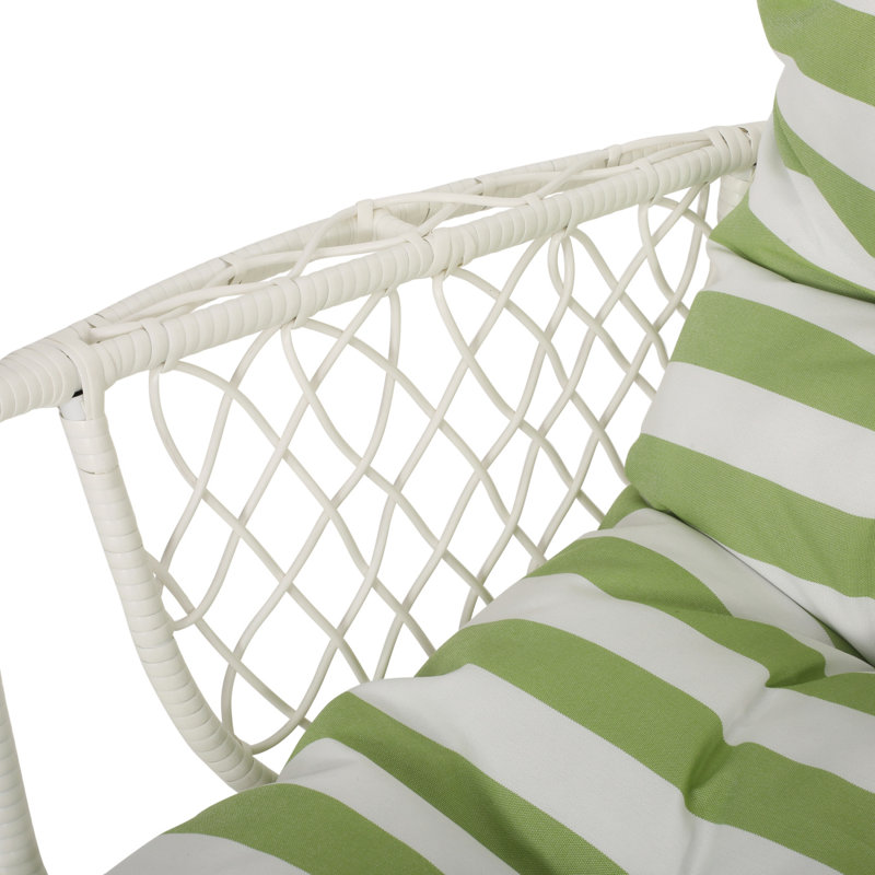 Chaise suspendue au Mali, Coussin vert / cadre blanc