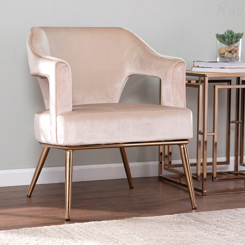 Chaise d'appoint rembourrée parfaite pour les salons modernes