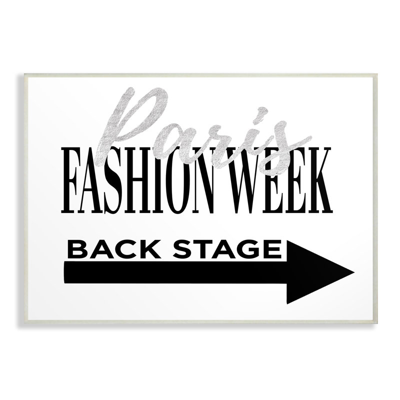 «Paris Fashion Week Backstage» par Amanda Greenwood, reproduction d'art textuel, H 10 po x l 15 po x P 0,5 po, Bois
