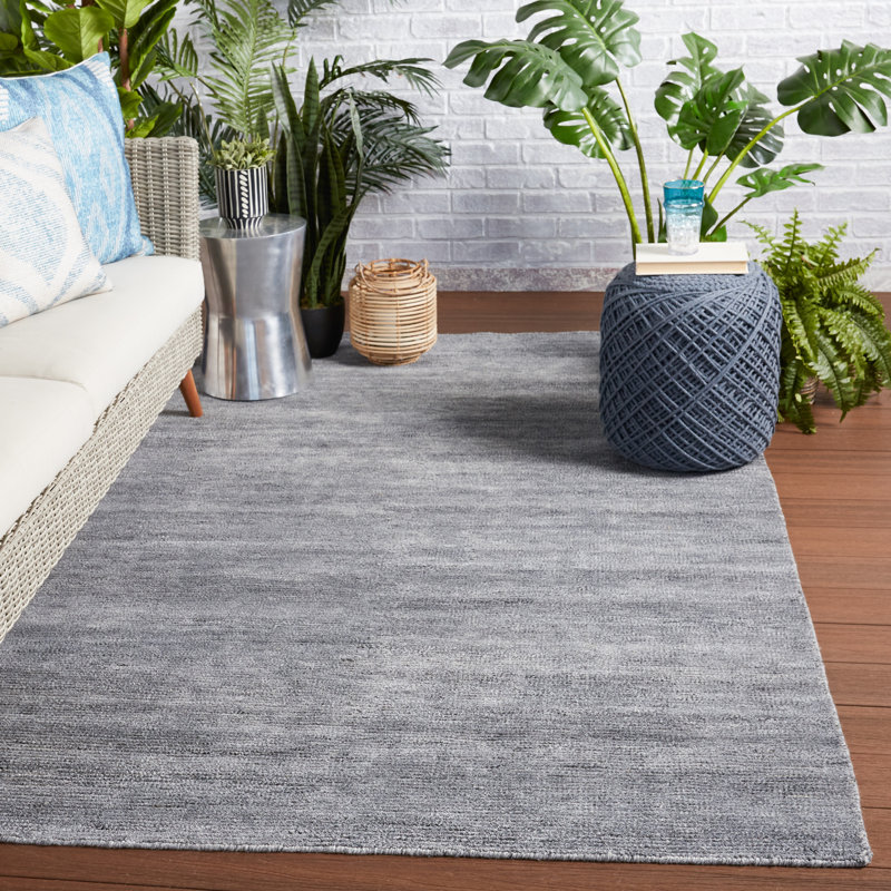Limon Indoor/ Outdoor Solid Gray/ Blue Area Rug, Rectangle 10' x 14'