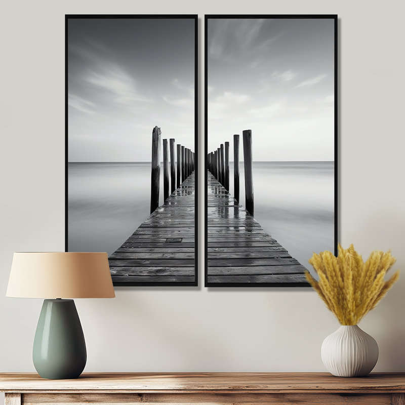 «Black and White Pier Horizon I», art mural bord de mer noir, H 40 po x l 40 po, Reproduction encadrée sans passe-partout