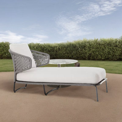 Sturdy Aluminum Outdoor Lounger Handwoven Outdoor Chaise Lounge Set with Cushions