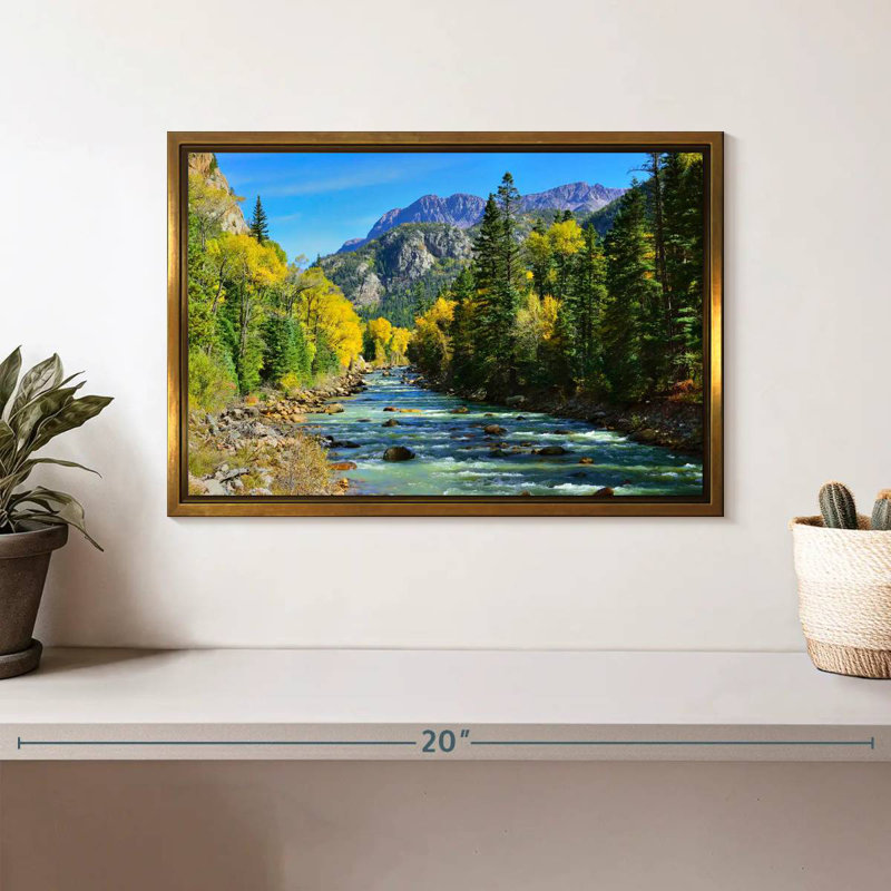 Montagne avec rivière, Cadre flottant doré, 13 po x 9 po
