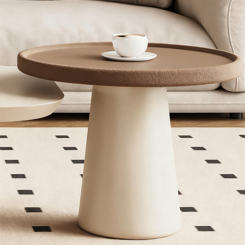 Table basse en bois de style français