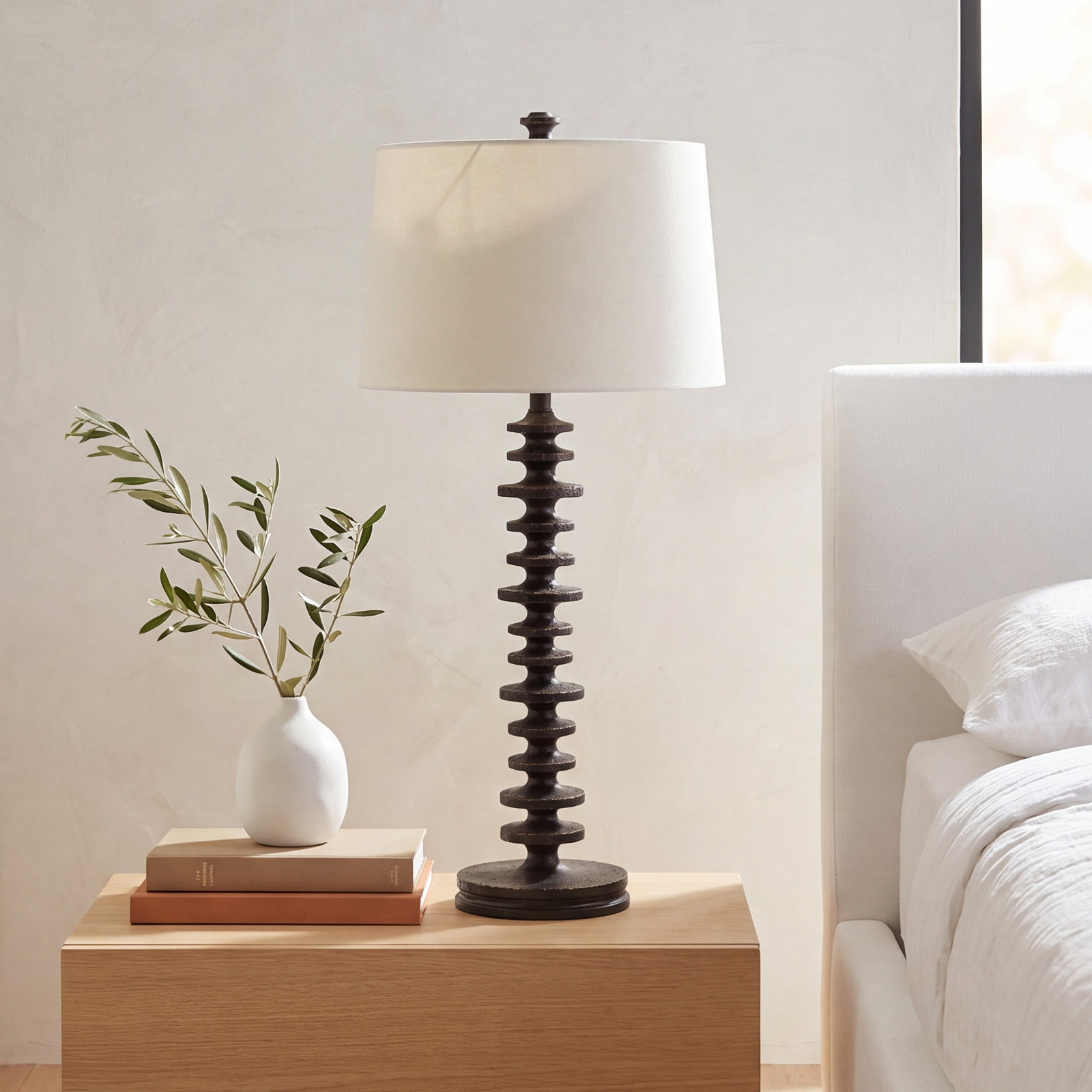 Galey Alix x Livabliss Merrill Table Lamp, Black