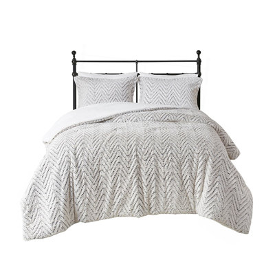 Twin/Twin XL Ultra Plush Down Alternative Comforter Set