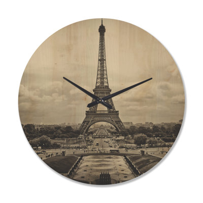 Vue de l'horloge murale Paris France
