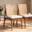 Ensemble de 2 chaises de salle à manger modernes du milieu du siècle en rotin, avec structure en bois d'hévéa massif et dossier en rotin naturel.