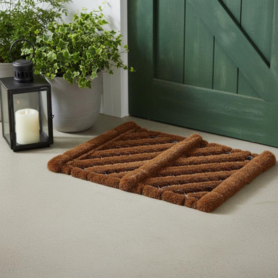 Grattoir à bottes d'extérieur géométrique en fibre de coco brune 12" x 14"