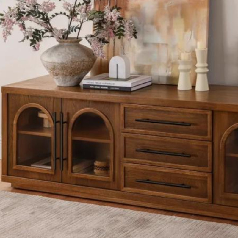 Retro and niche design-oriented TV cabinet