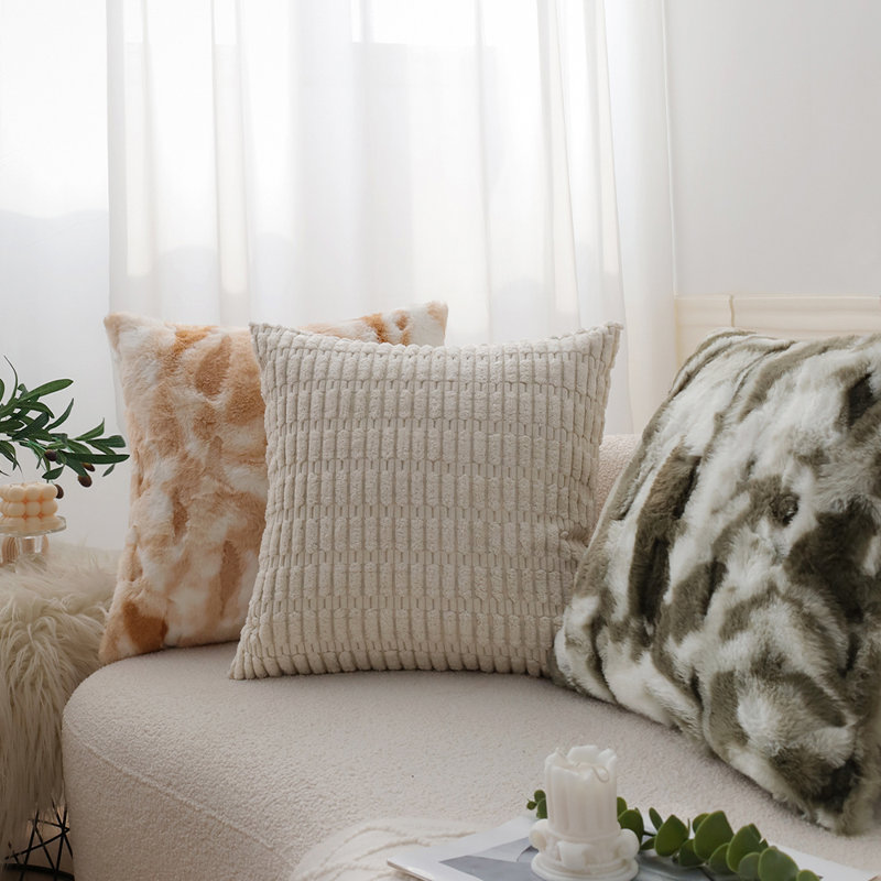  Ensemble de 3 coussins décoratifs différents de 18 po x 18 po