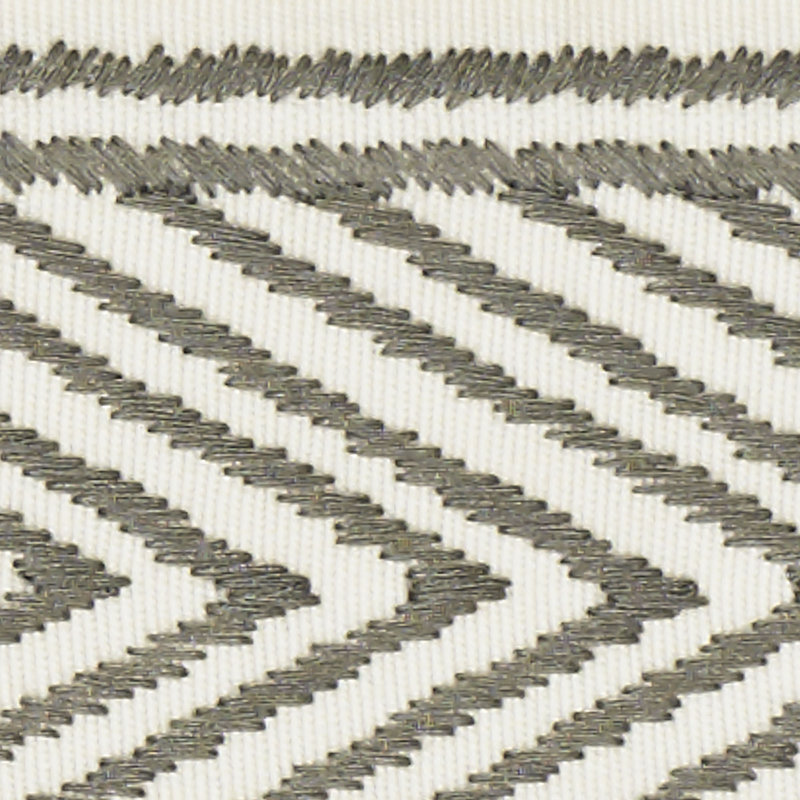 Ruban Nicholson, Colombe