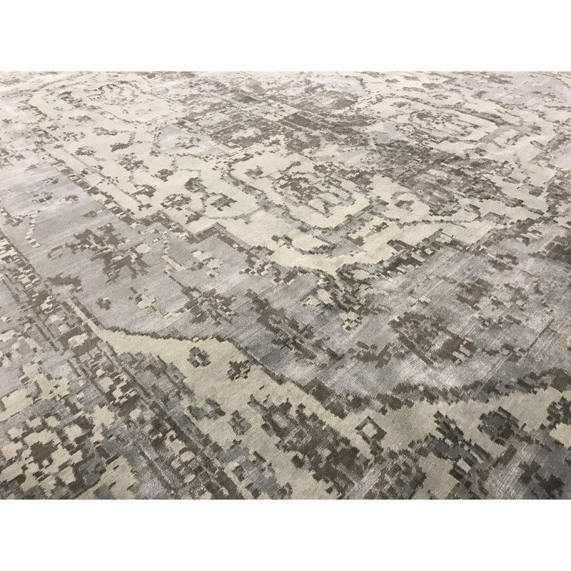 Windsom Oriental Area Rug in Beige/Gray, Rectangle 10' x 14'3"