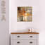 «Silver and Amber Crop» par Silvia Vassileva, reproduction d'art sur cadre flottant
