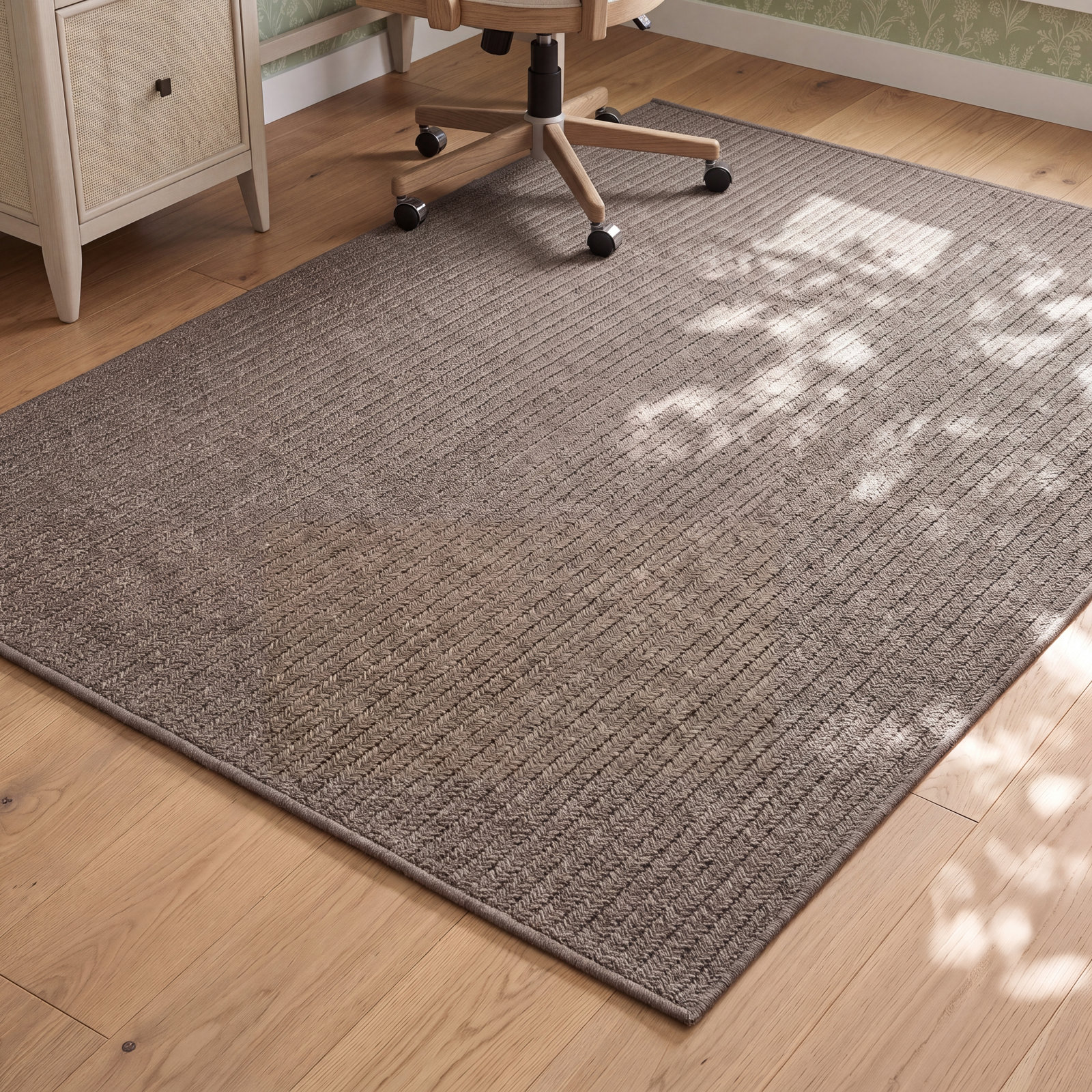 Cullen Gray Hand-Woven Outdoor Rug, Rectangle 4' x 6'