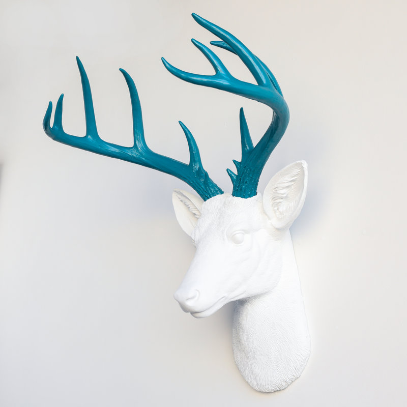 Handmade Rustic Animals Wall Decor on Resin, White/Turquoise