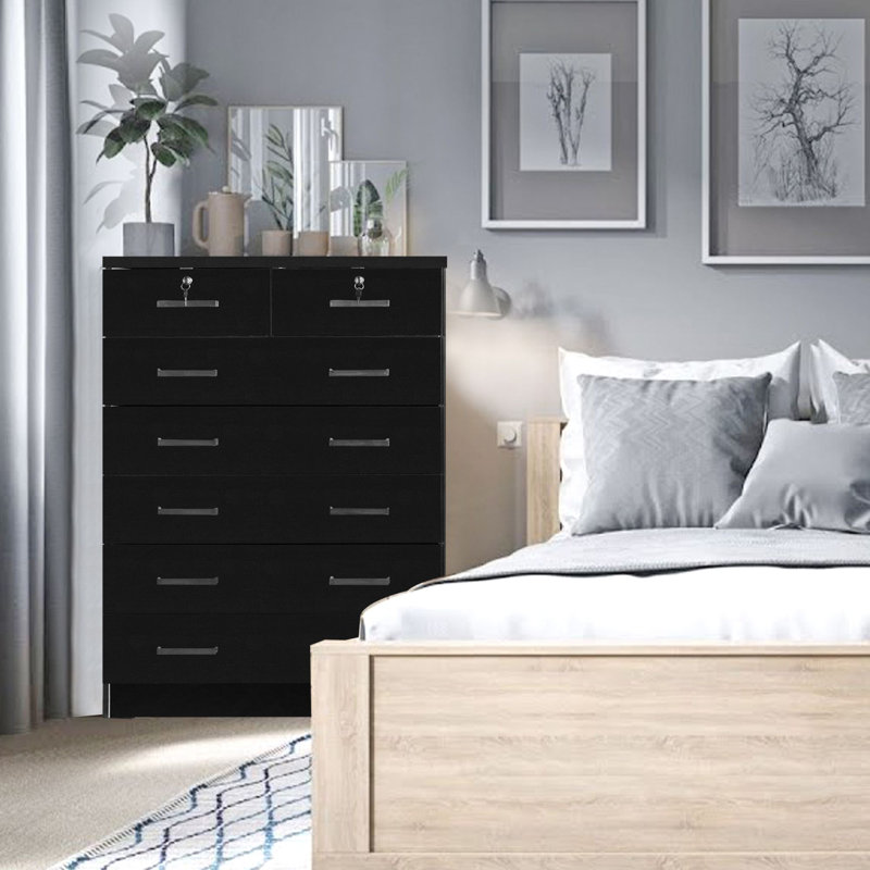 Maray 31.5'' W 7 - Drawer Dresser, Black