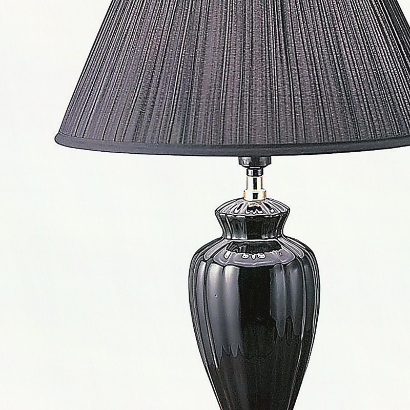 Lampe de table haute 26 po en céramique, en forme d'urne avec finition noire, abat-jour en lin