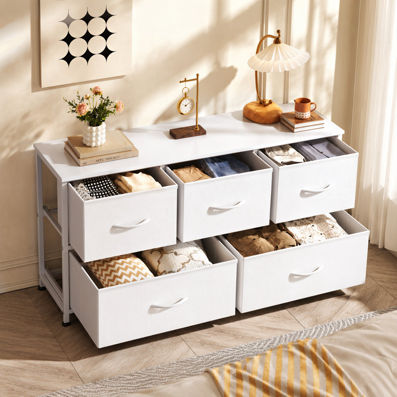 Commode à 5 tiroirs l 39,1 po Amanah pour chambre à coucher, unité de rangement blanche avec structure en acier robuste, meuble télé avec commode en bois, commode pour le salon, salon