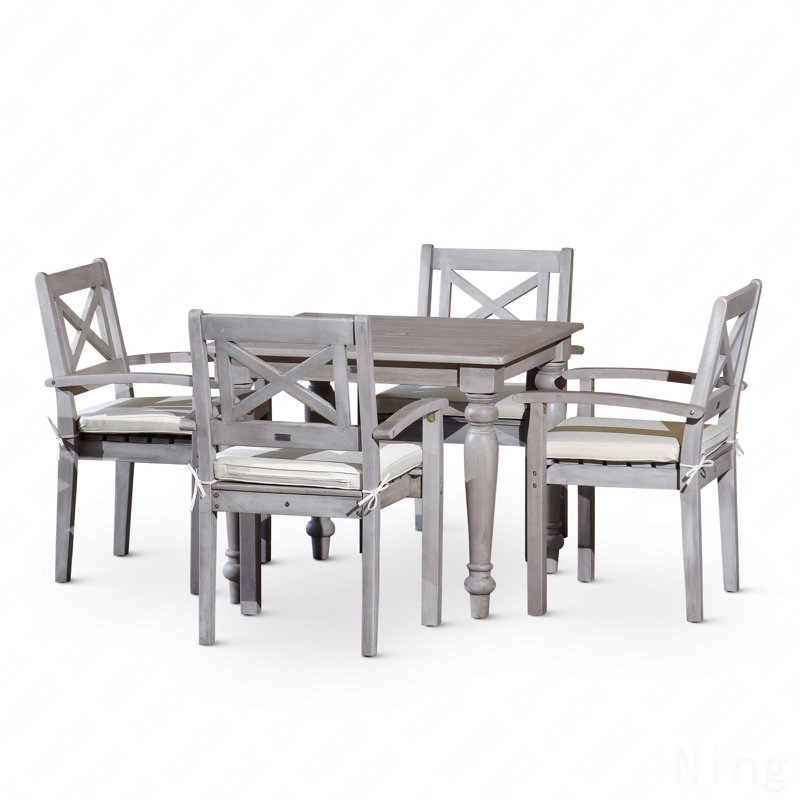 Ensemble repas carré 5 pièces, patio extérieur