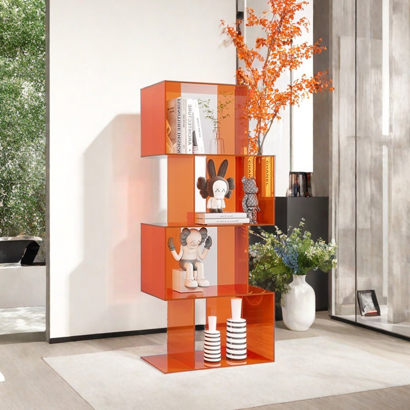 Ainsley, Orange