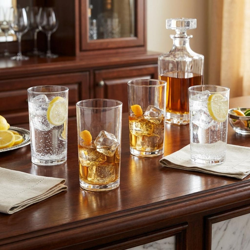 Ensemble de quatre verres à whisky en plastique transparent sans pied Tritan