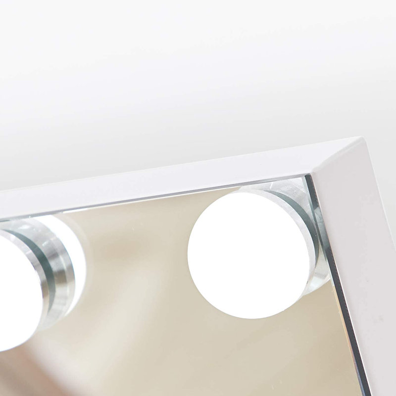 Gerlad Metal Flat Mirror, 23.62" x 31.49"