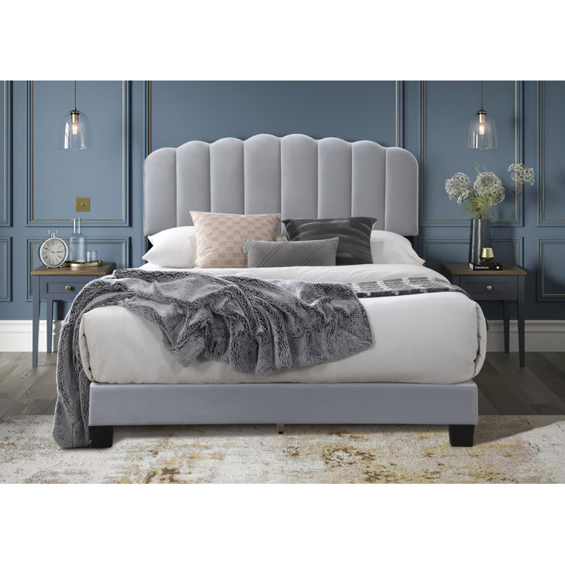 Upholstered Bed, Kingsize (5')