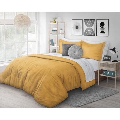 Safdie & Co. Inc Comforter