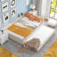 Lit de jour tapissier-335972605