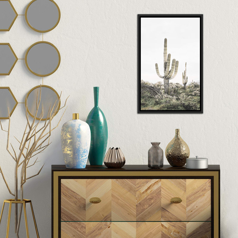 « rosé timide cactus », photographie, H 26 po x l 18 po x P 1,5 po, Toile avec cadre noir