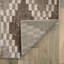 Tapis beige et brun de style sud-ouest-877088297