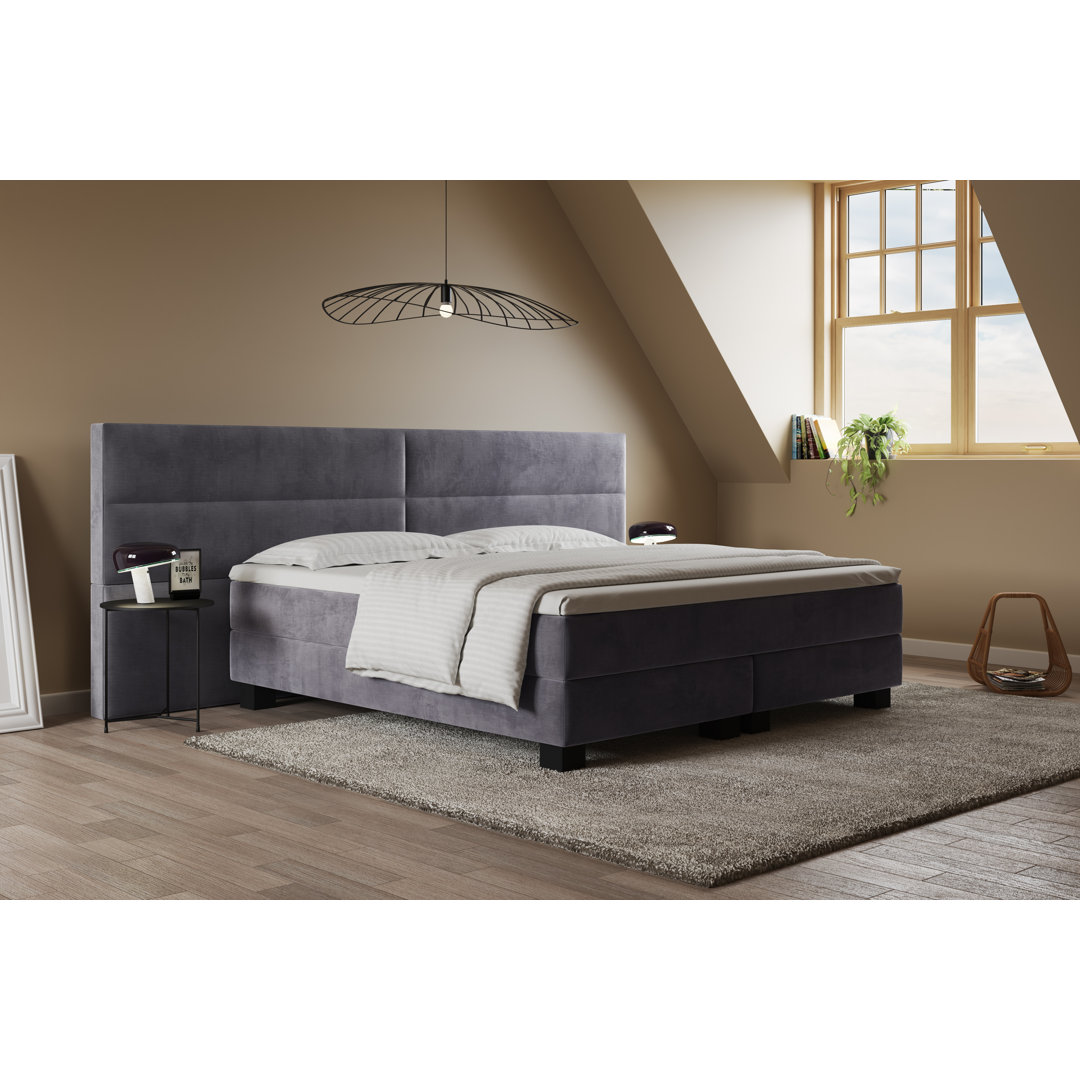 Boxspringbett Giulia mit Premium Visco Topper, mit Samtstoff bezogen