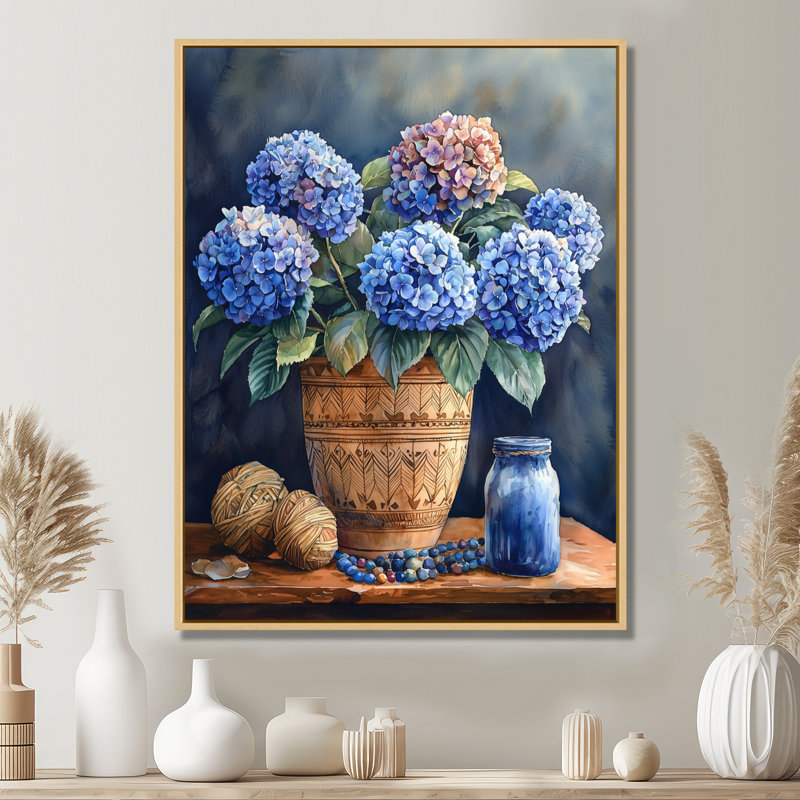 Hydrangeas in a Tribal Vase - Hydrangea, reproduction d'art sur toile, H 20 po x l 12 po, Crème, crème