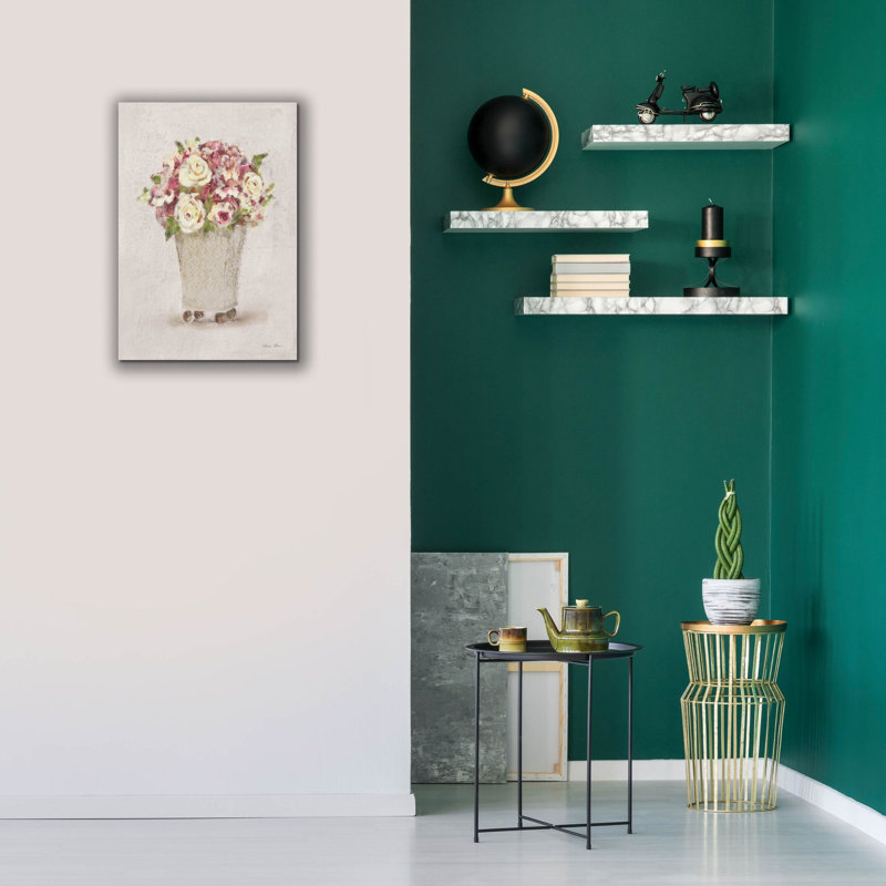 «Parlor Roses I Light» par Cheri Blum, art mural sur toile, H 26 po x l 18 po x P 0,75 po