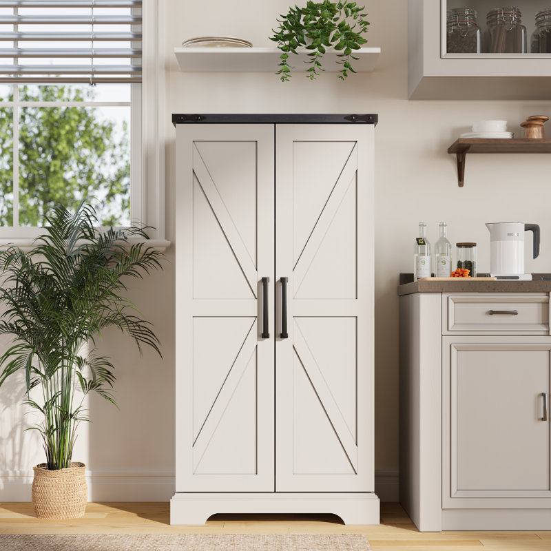 Garde-manger Farmhouse de 47 po avec portes de grange et 10 tablettes de porte, rangement en bois avec tablettes réglables