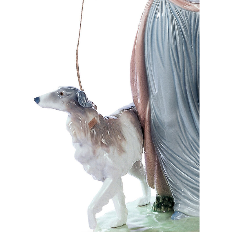 Figurine élégante femme Promenade
