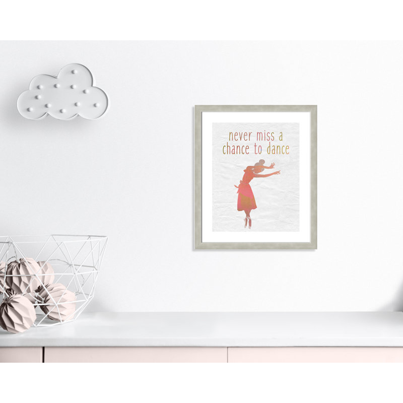 Impression sur papier Dance B, H 24,5 po x l 20,5 po x P 0,6 po, Encadré plat argent chaud
