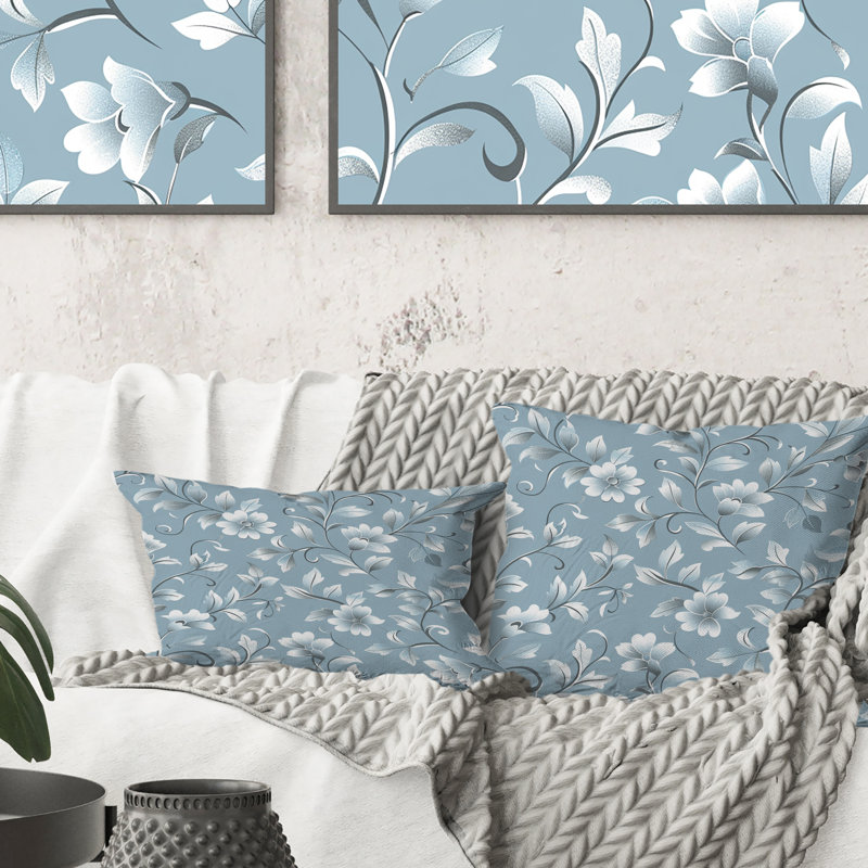 Coussins décoratifs transitionnels Blue Silver Floral Gardens II, H 16 po x l 16 po
