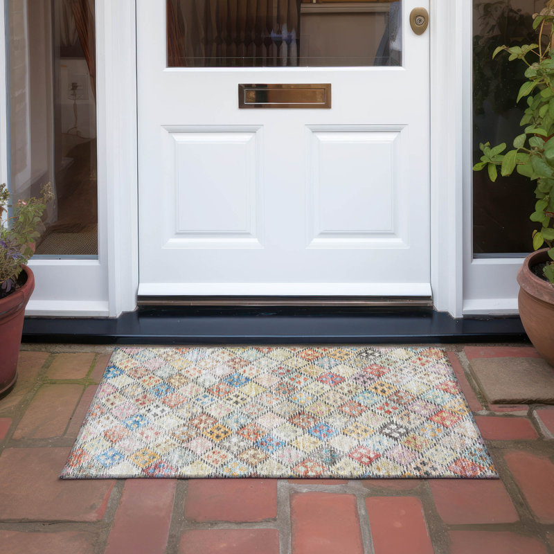 Tapis Chayil avec envers antidérapant, Rectangle 1 pi 8 po x 2 pi 6 po