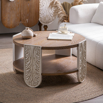 Table basse en bois sculpté