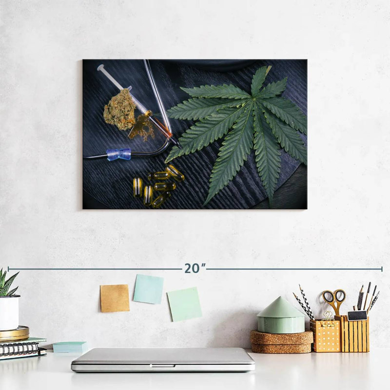Senne Medicinal Marijuana Leaf, 8" H x 12" W