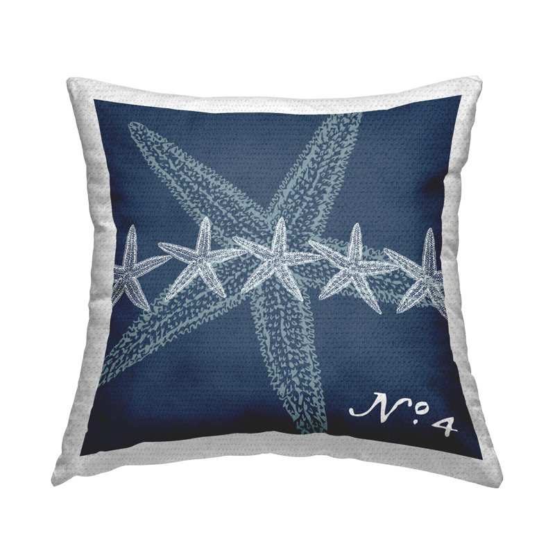 Coussin d'extérieur à motif d'étoiles de mer bleu marine imprimé par Geoff Tygert