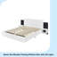 Lit plateforme flottant en bois avec lumières DEL et table de chevet-110744466-110744468