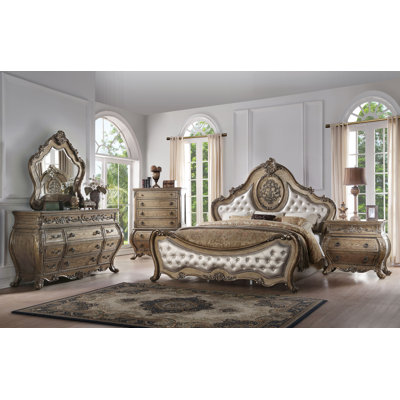 Glendo Piece Bedroom Set