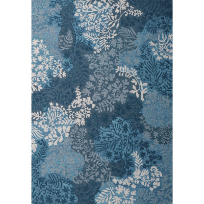Garden Damask Hand-Tufted Wool Floral Blue/White Area Rug