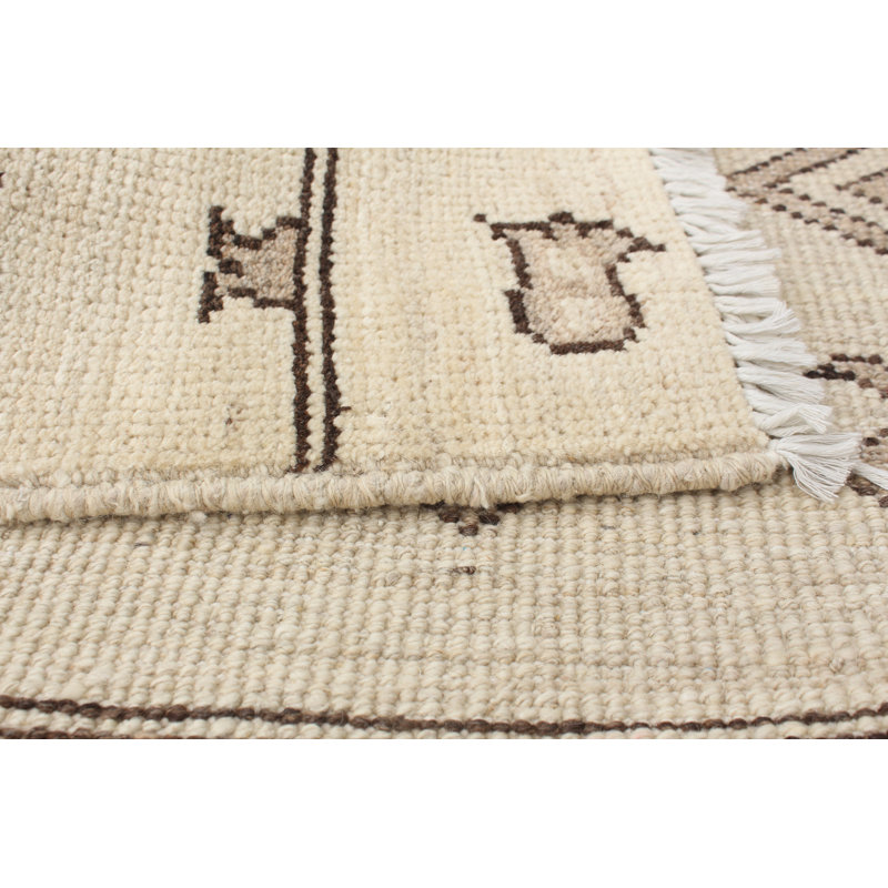 Tapis unique en laine noué à la main crème / noir / gris des années 2010 de 6 pi 1 po x 8 pi 10 po